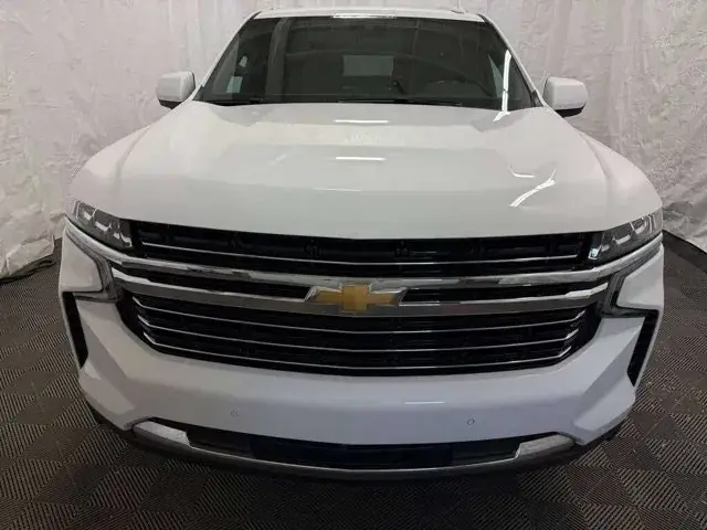 Chevrolet Suburban 2023 photo 4
