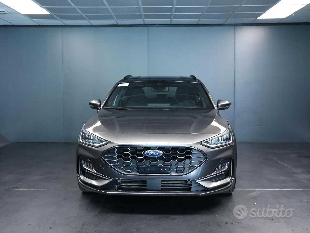 Ford Focus 2023 photo 2