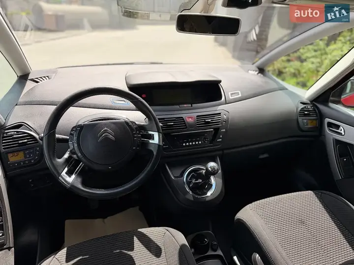 Citroen C4 Picasso 2011 photo 4