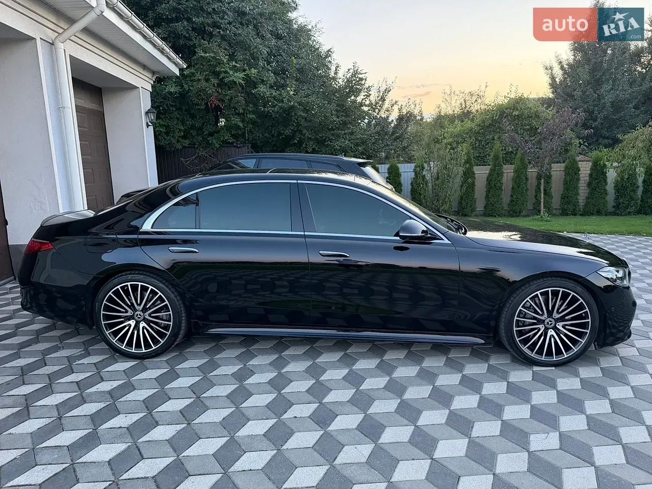 Mercedes-Benz S-Class 2022 photo 4