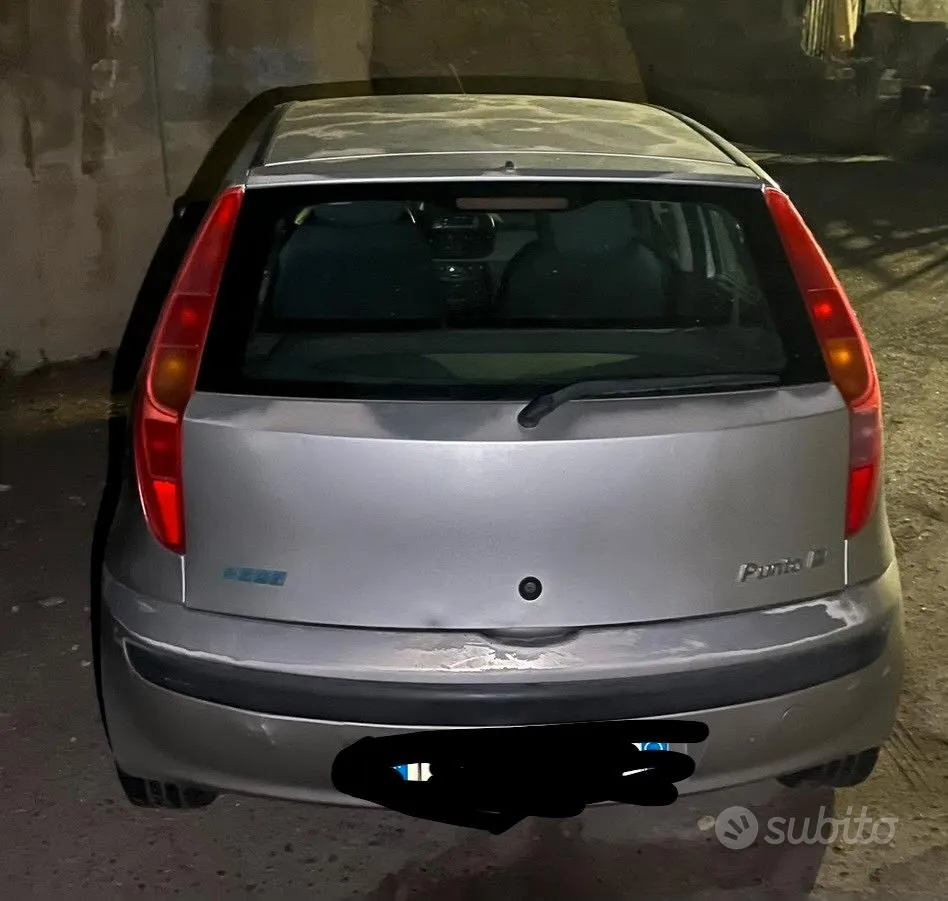Fiat Punto 1999 photo 2