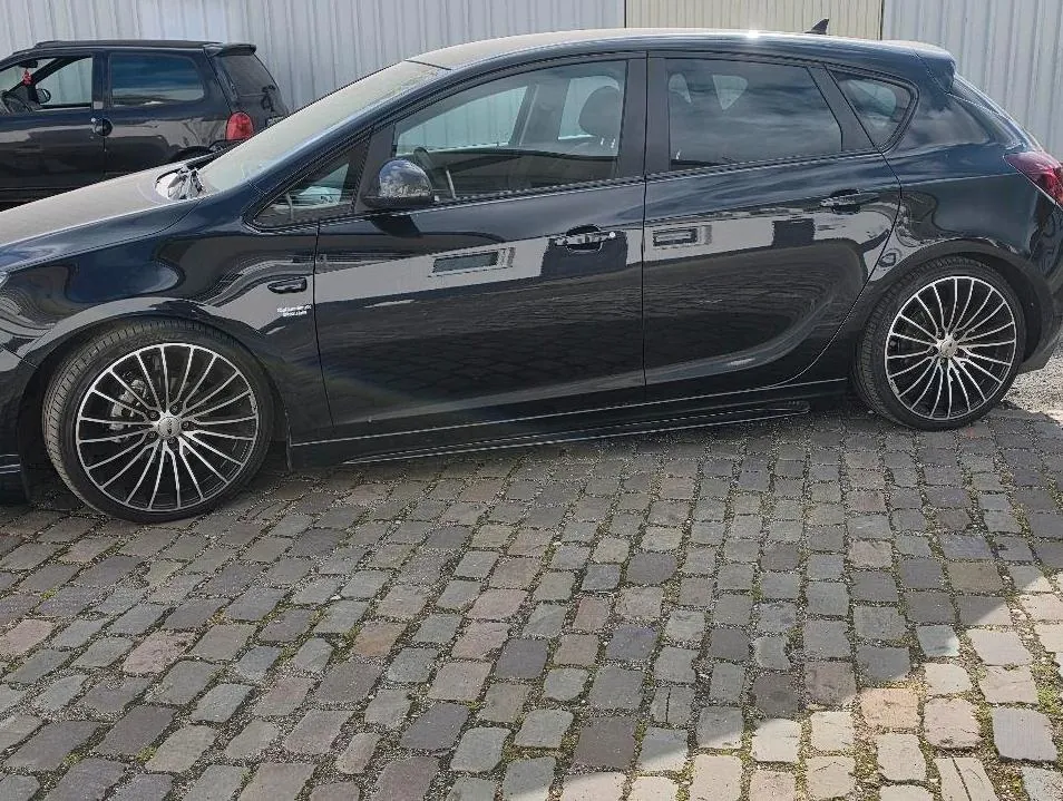 Opel Astra J