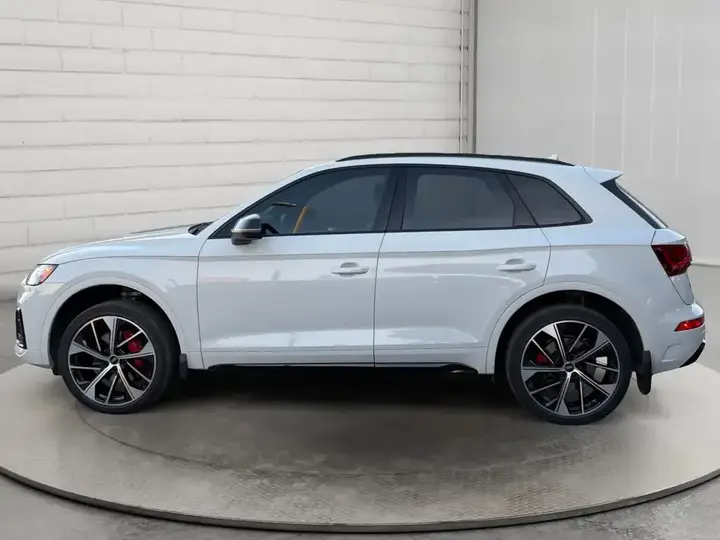 Audi Sq5 2023 photo 2