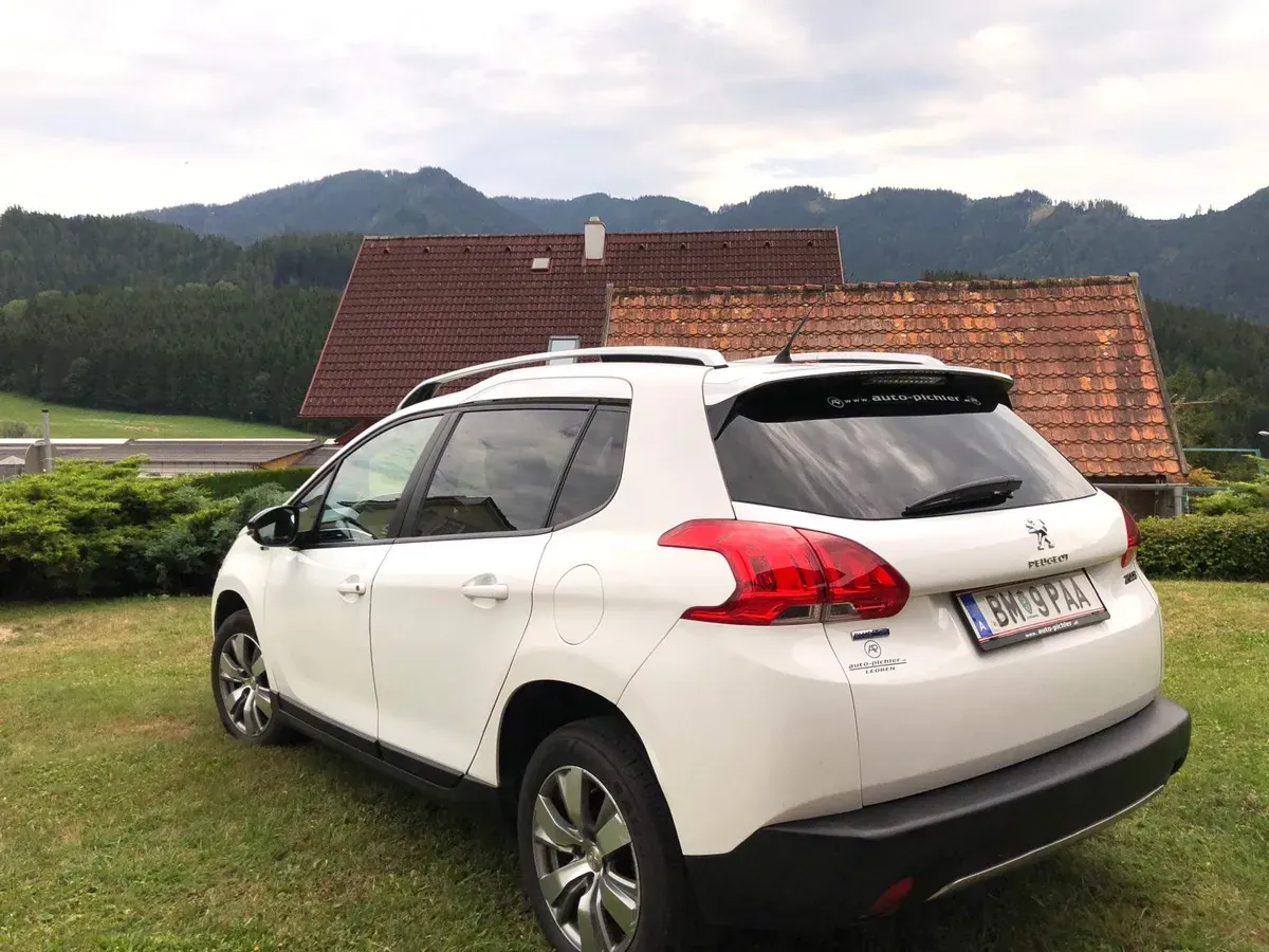 Peugeot 2008 2016 photo 2