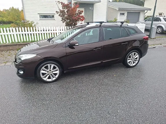 Renault Megane 2013 photo 2