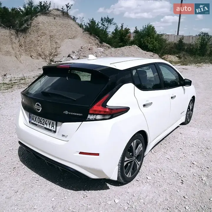 Nissan Leaf 2019 photo 5