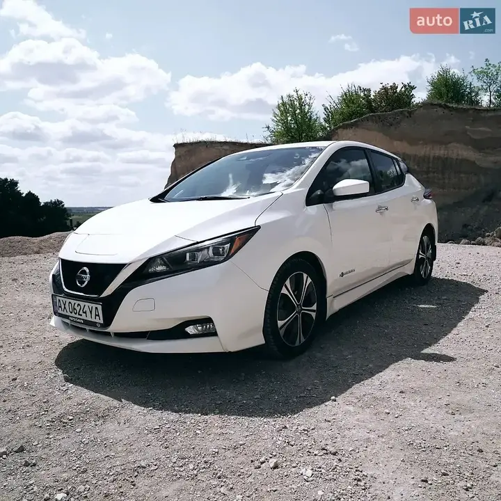 Nissan Leaf 2019 photo 3