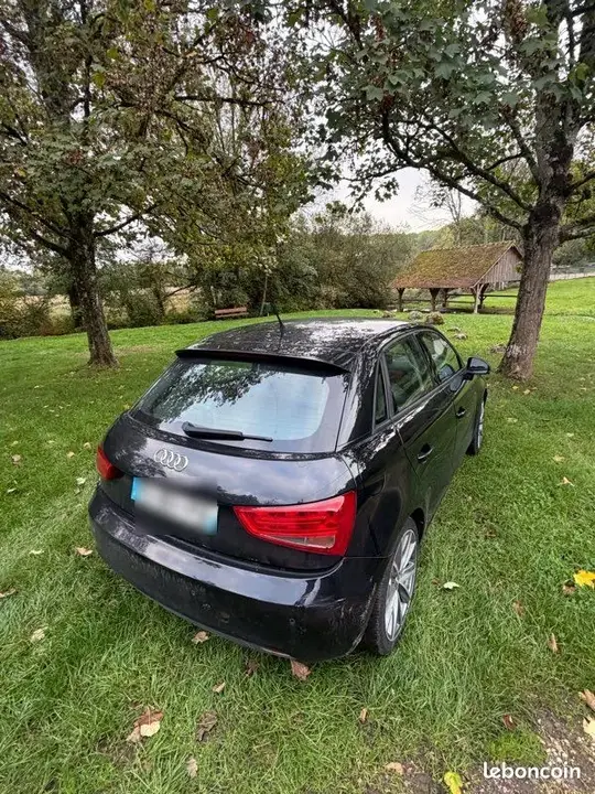 Audi A1 2013 photo 2