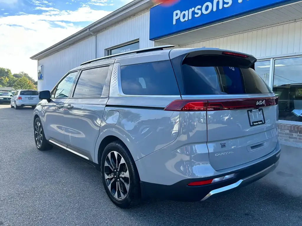 Kia Carnival 2023 photo 3