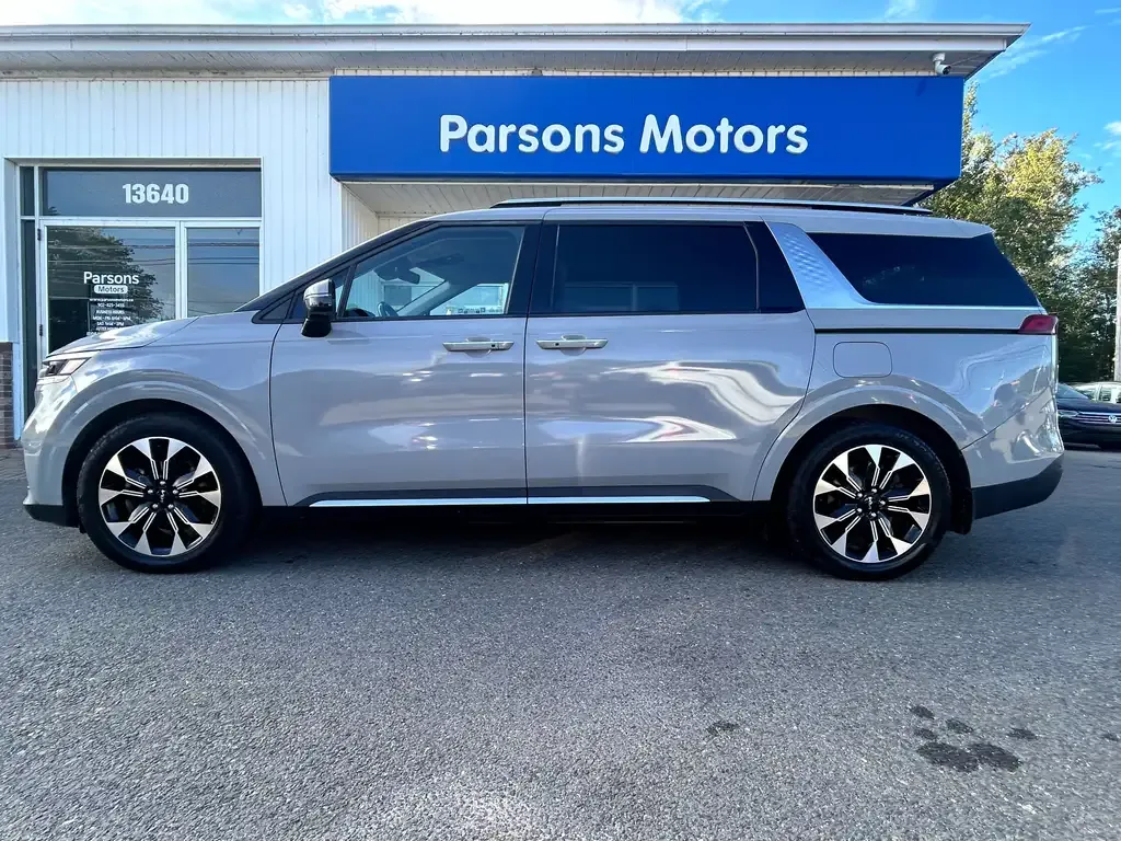 Kia Carnival 2023 photo 2