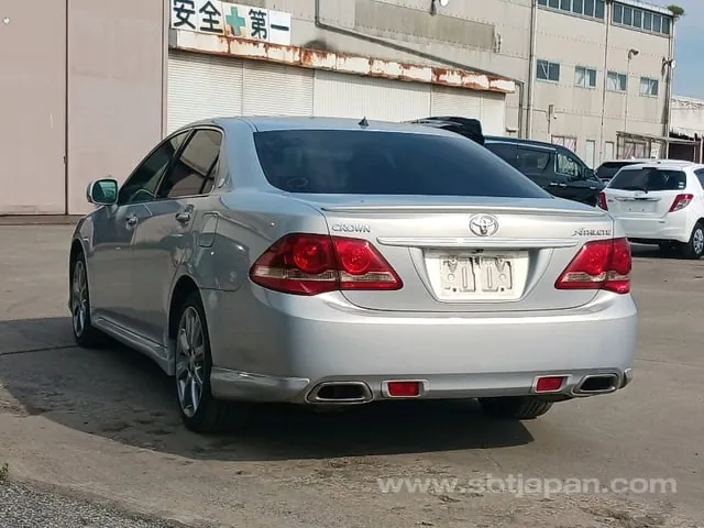 Toyota Crown 2008 photo 5