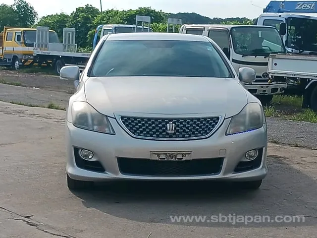 Toyota Crown 2008 photo 2