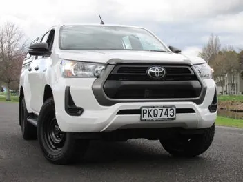 Toyota Hilux 2022 photo 2