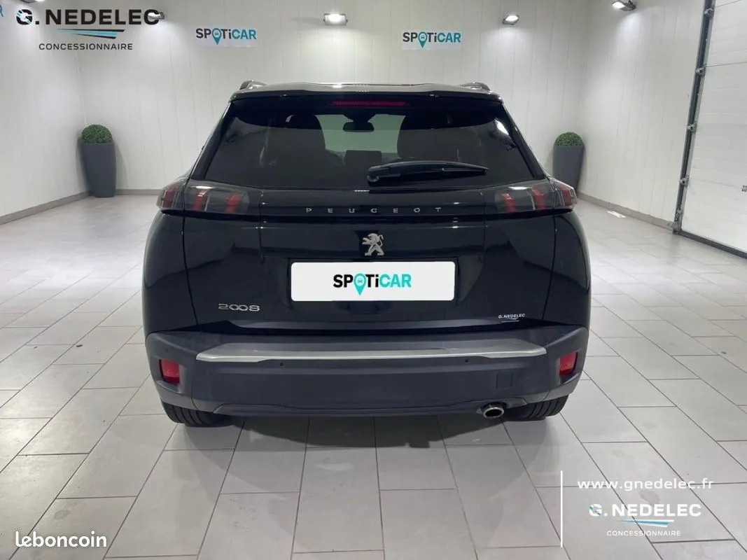 Peugeot 2008 2023 photo 5