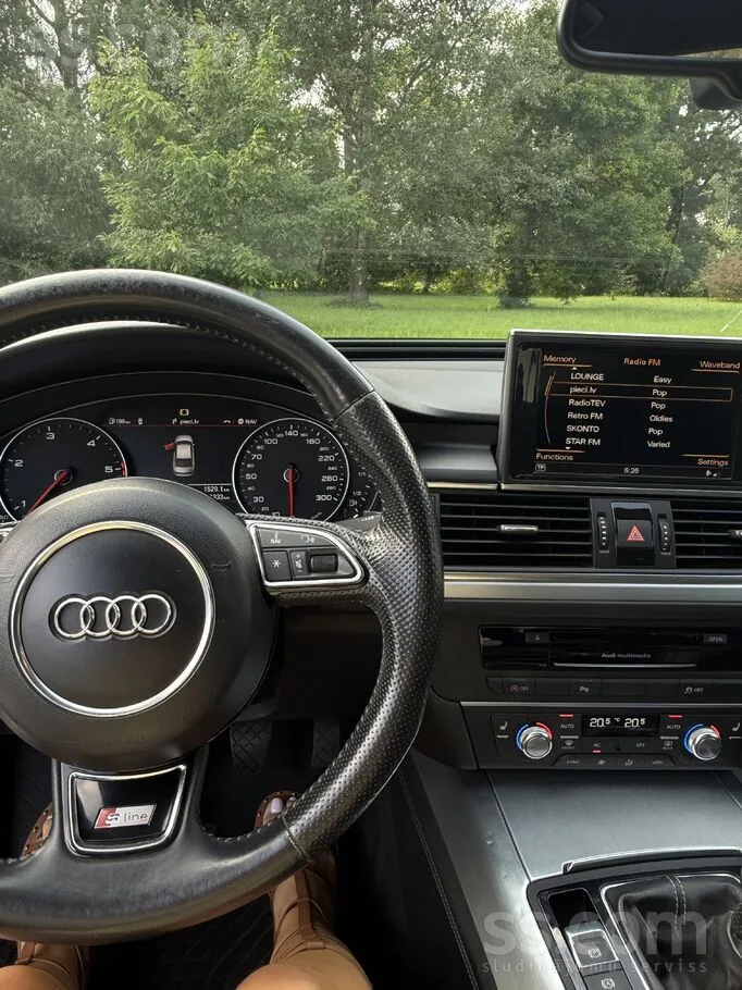 Audi A6 2012 photo 2