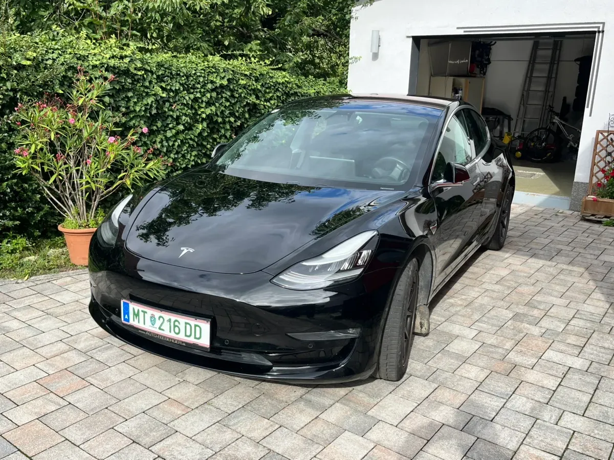 Tesla Model 3 2019 photo 3