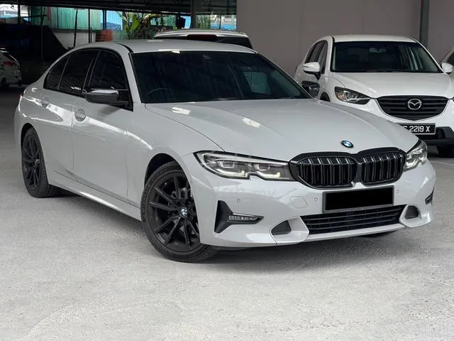 BMW 320I
