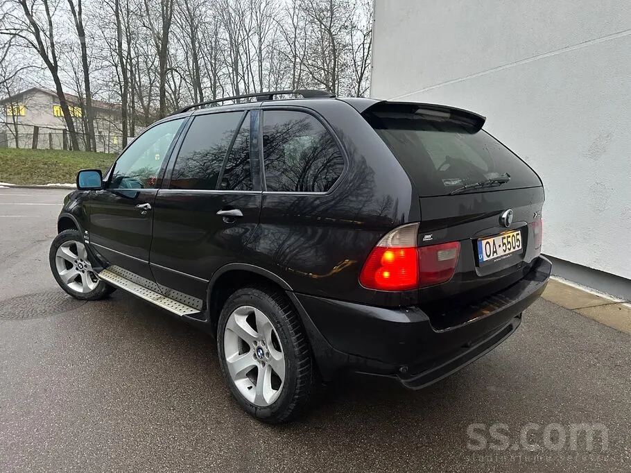 BMW X5 2004 photo 2