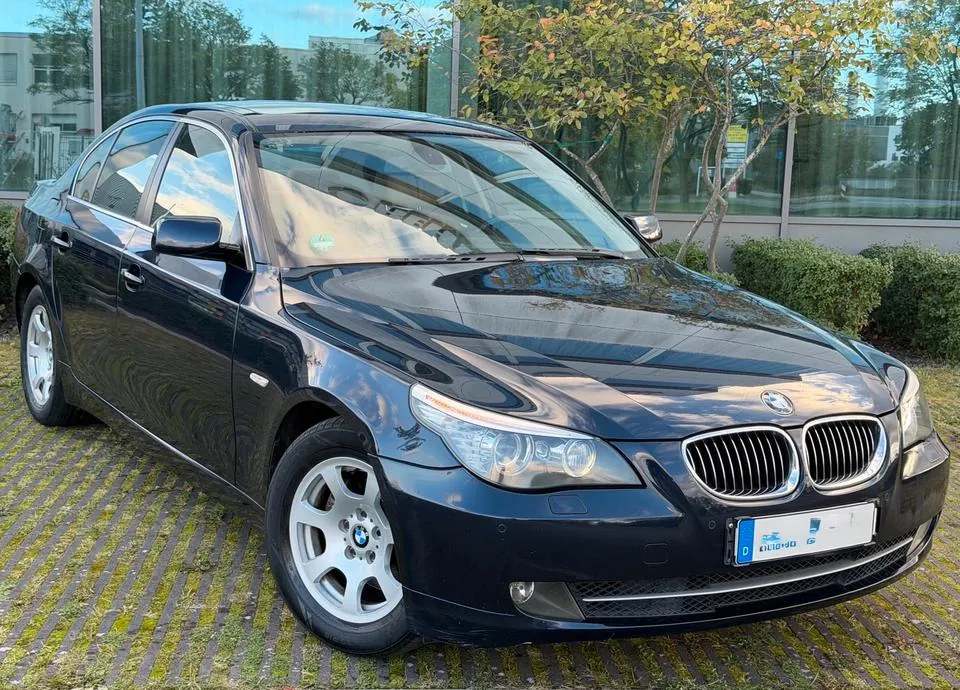 BMW 525I