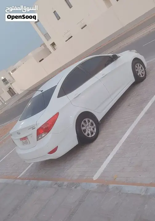 Hyundai Accent 2012 photo 3