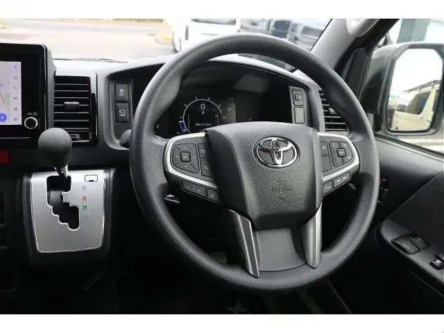 Toyota Hiace Wagon 2026 photo 4