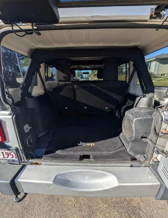 Jeep Wrangler Unlimited 2012 photo 5