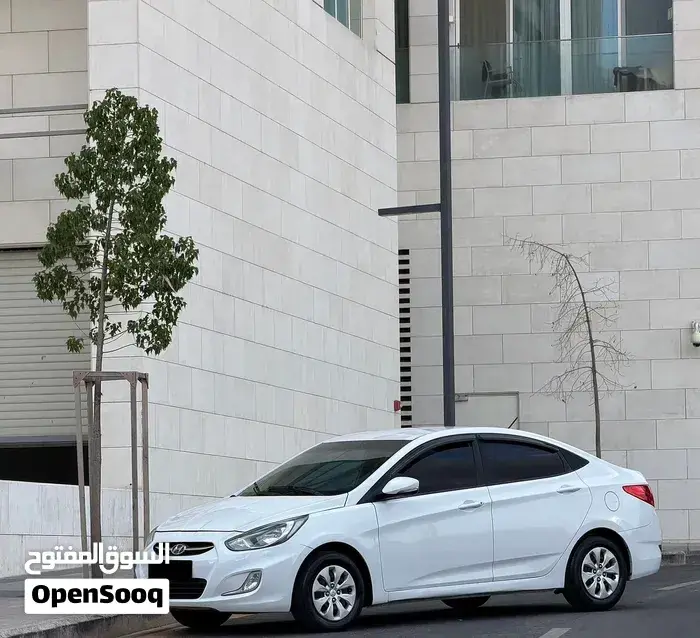 Hyundai Accent 2017 photo 3