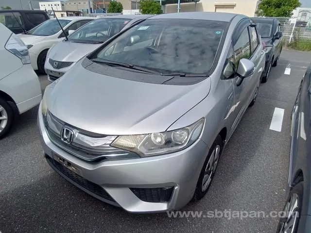 Honda Fit 2015 photo 2