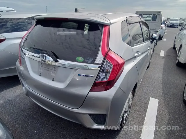 Honda Fit 2015 photo 4