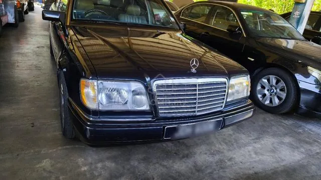 Mercedes-Benz W124