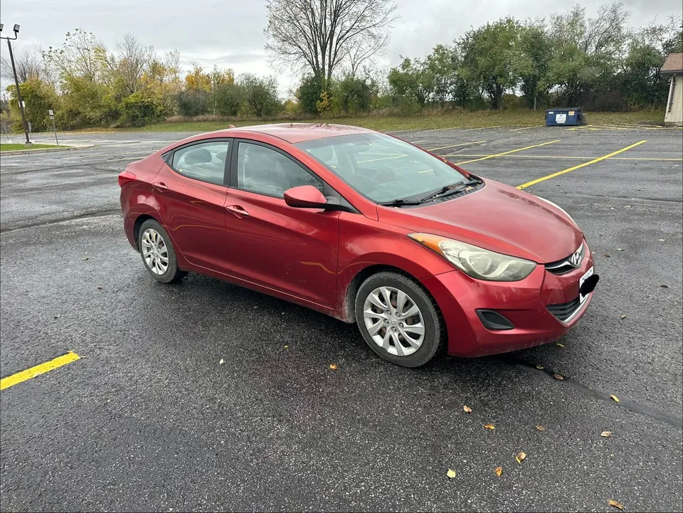 Hyundai Elantra 2013 photo 3
