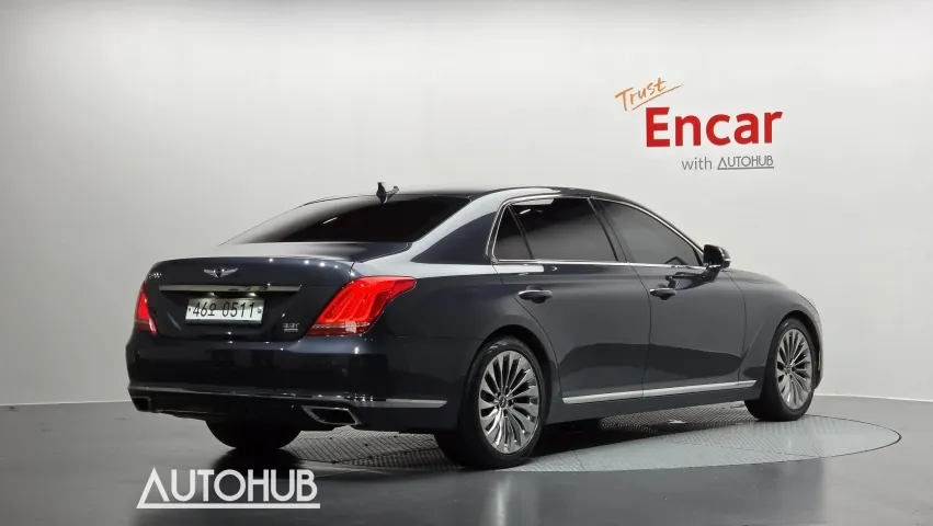 Genesis Eq900 2016 photo 2