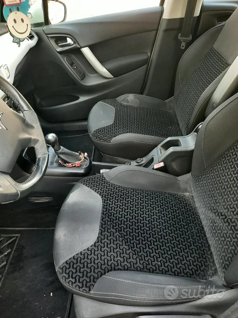 Citroen C3 2011 photo 5