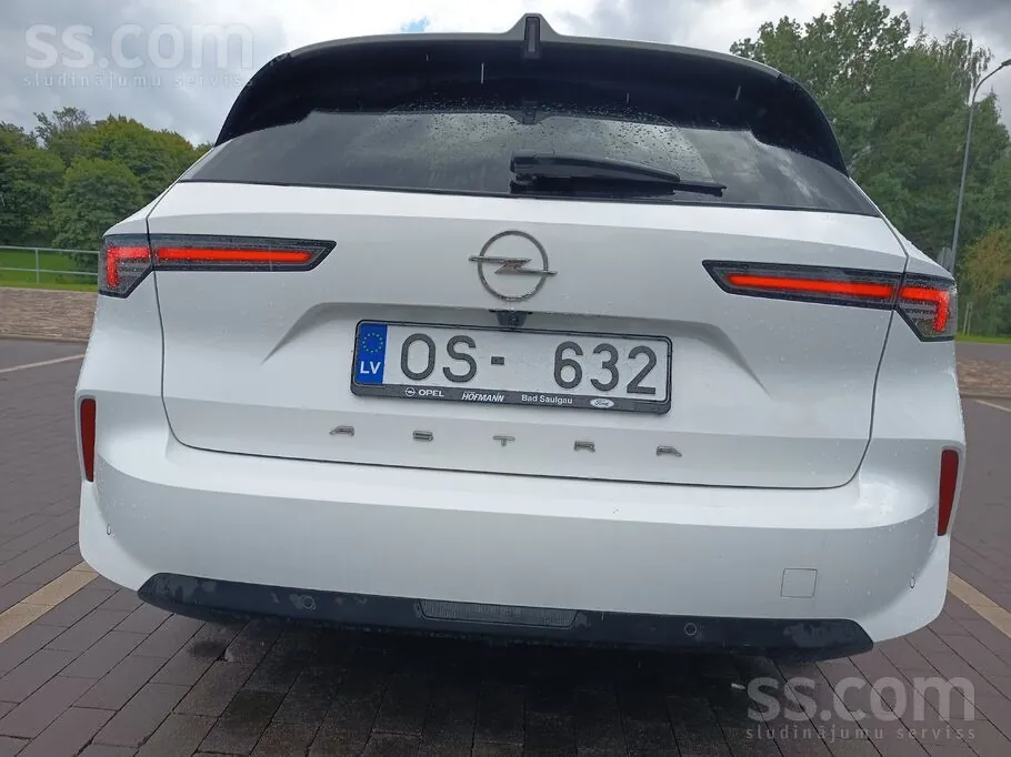 Opel Astra 2024 photo 2