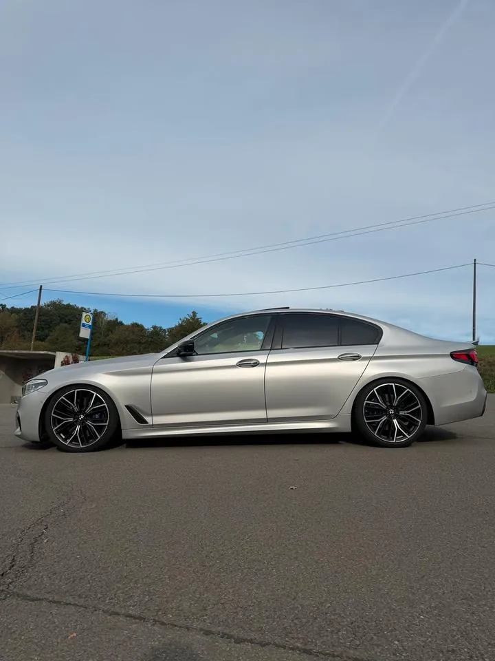 BMW G30