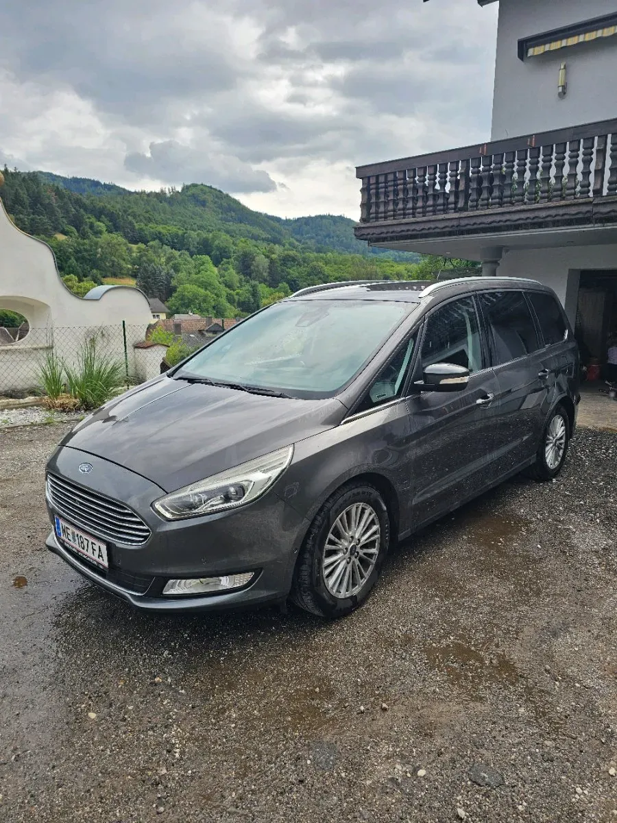 Ford Galaxy 2016 photo 3
