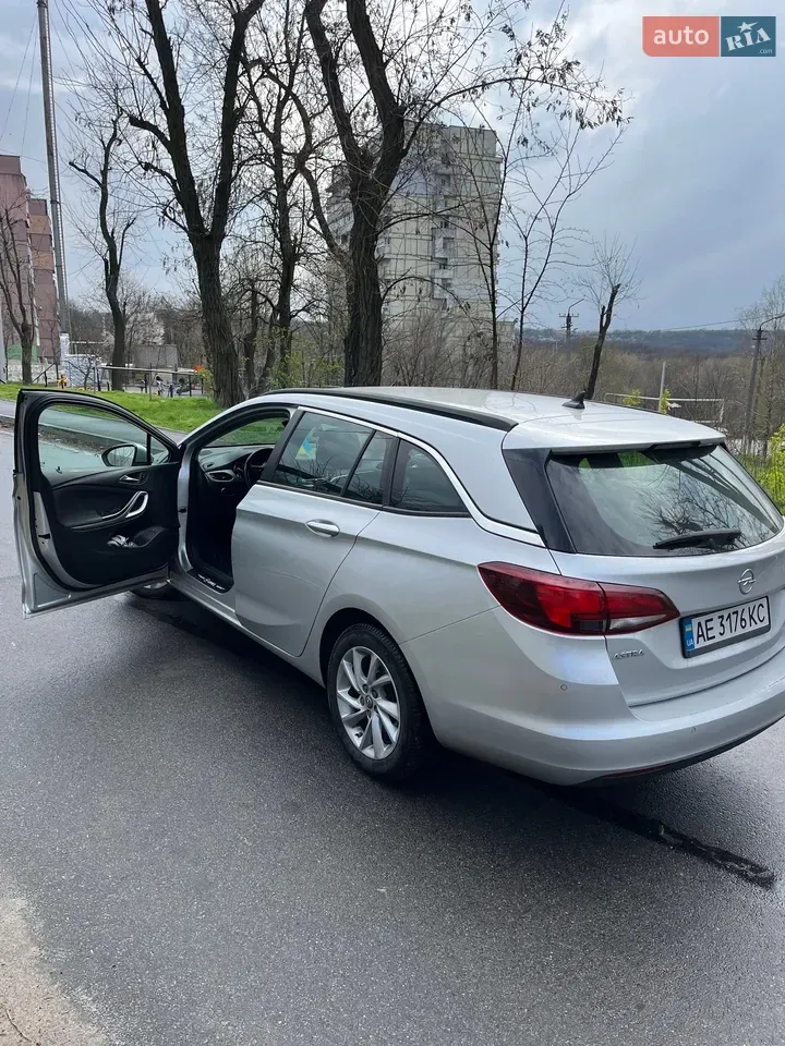 Opel Astra 2018 photo 4