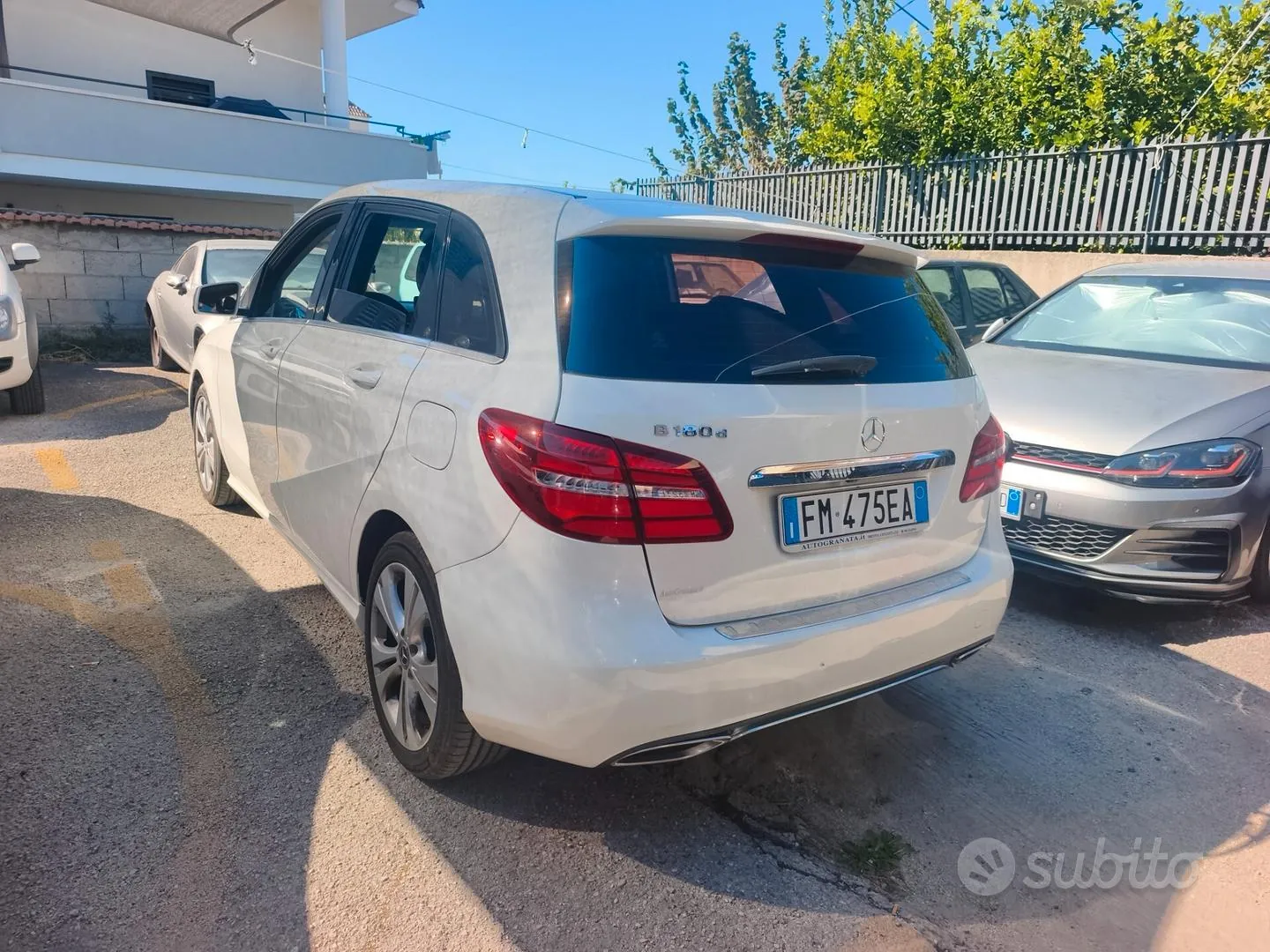 Mercedes-Benz B 180 2017 photo 3