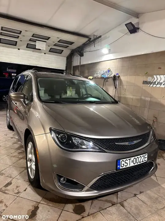 Chrysler Pacifica