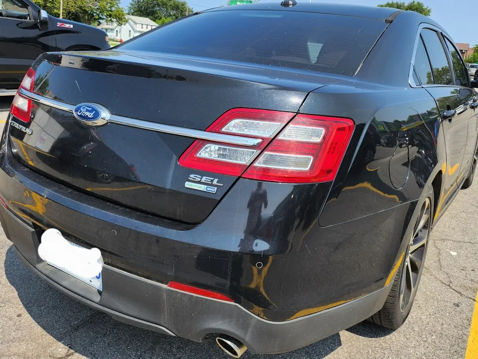 Ford Taurus 2015 photo 3