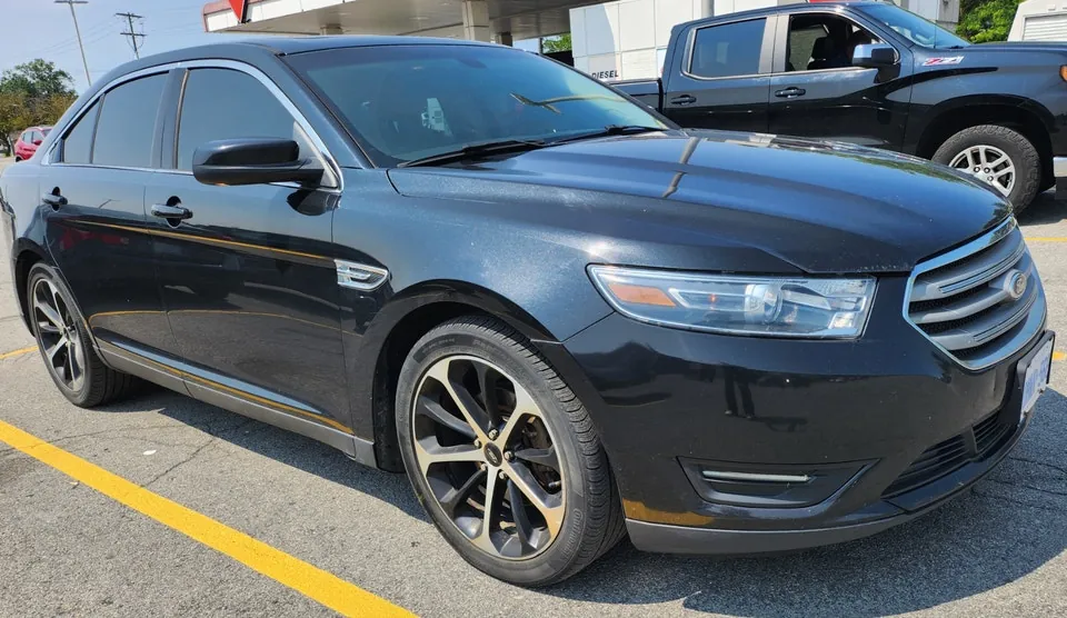 Ford Taurus