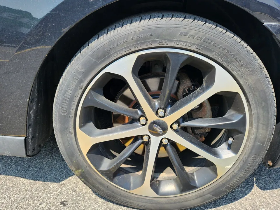 Ford Taurus 2015 photo 5