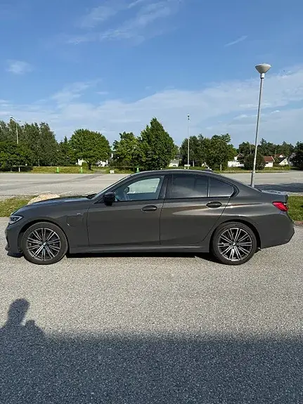 BMW 330E 2020 photo 3