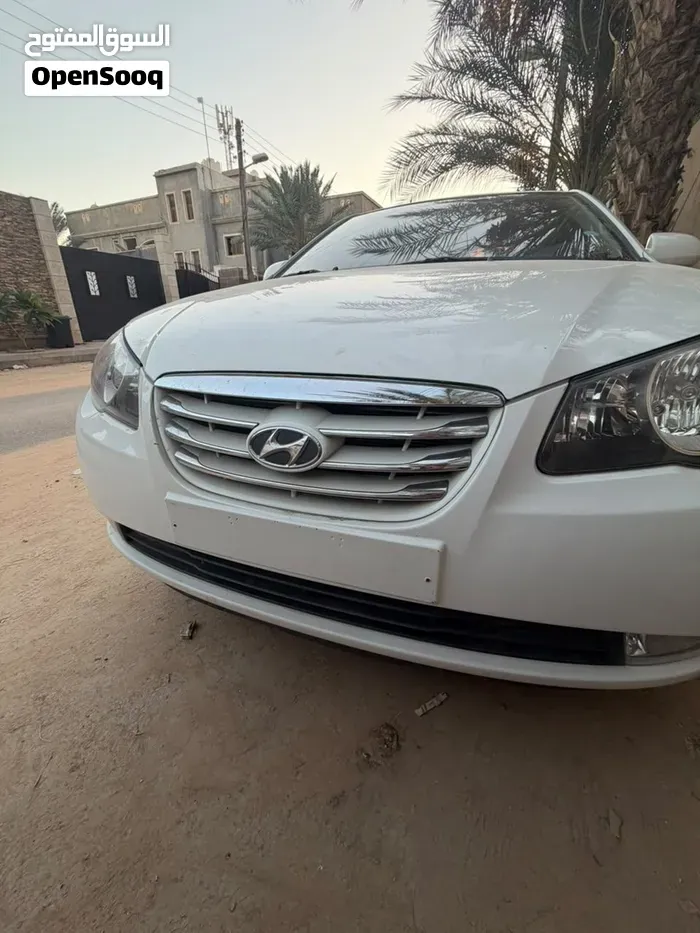 Hyundai Avante 2009 photo 4