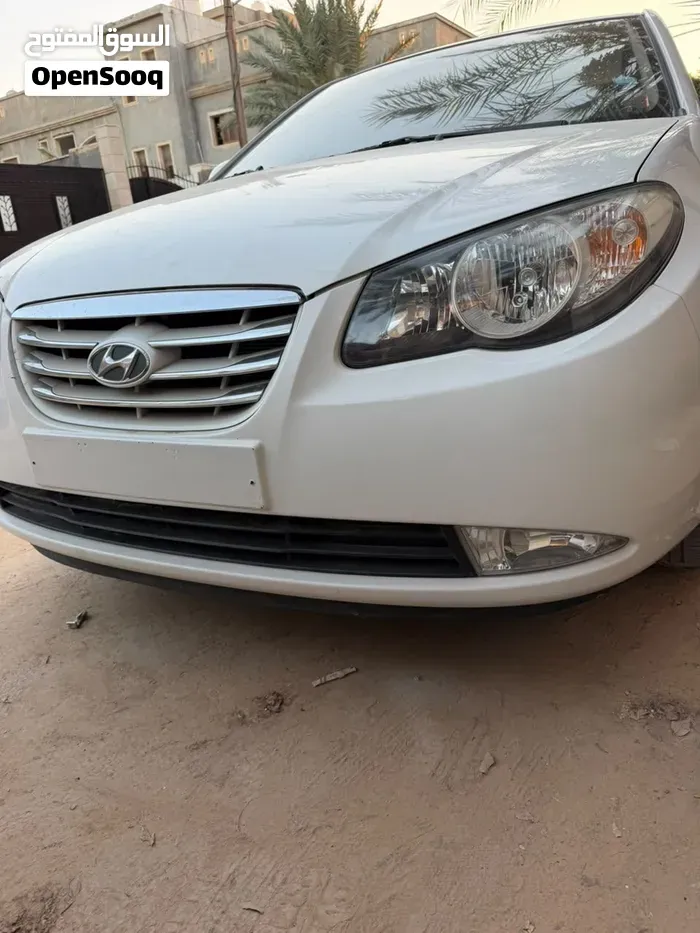 Hyundai Avante 2009 photo 3