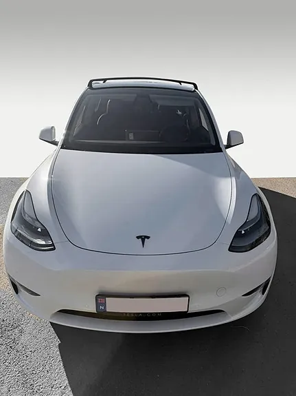 Tesla Model Y 2022 photo 3