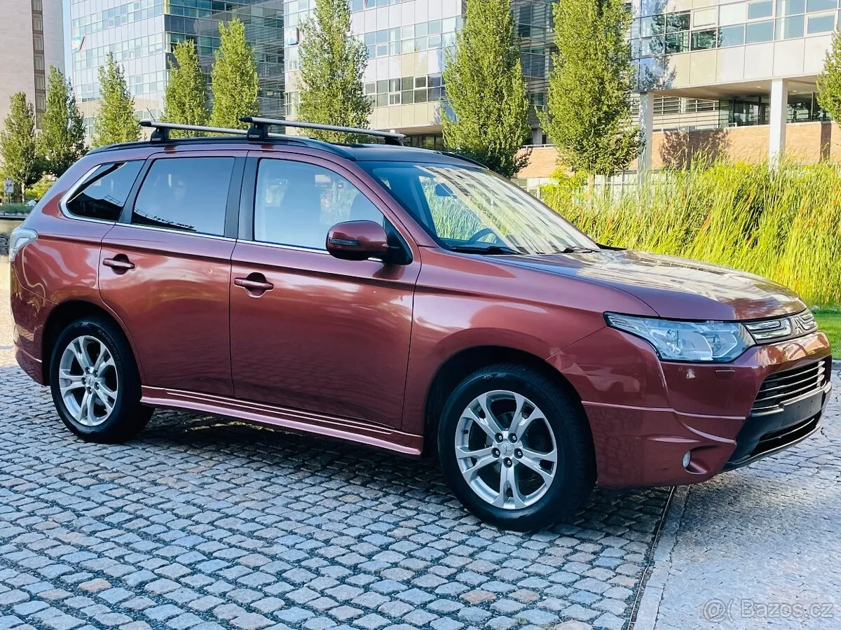 Mitsubishi Outlander 2012 photo 5
