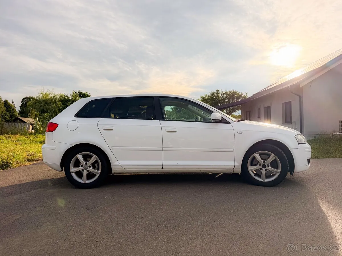 Audi A3 Sportback 2008 photo 2