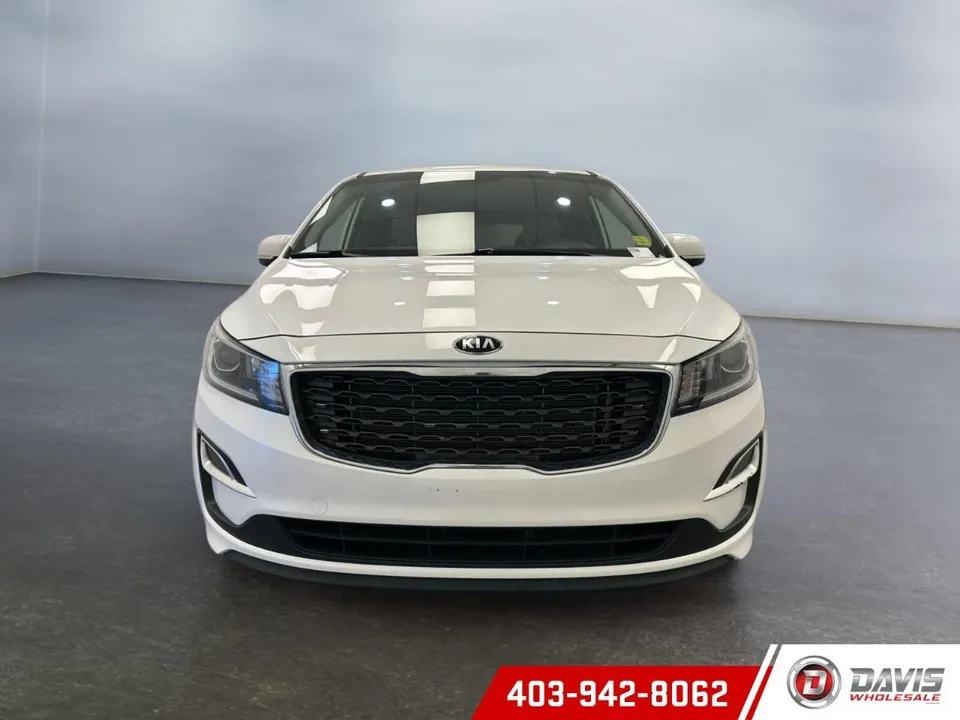 Kia Sedona 2020 photo 2