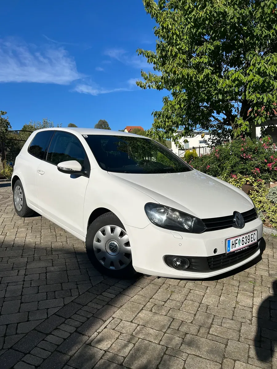 Volkswagen Golf 2012 photo 3